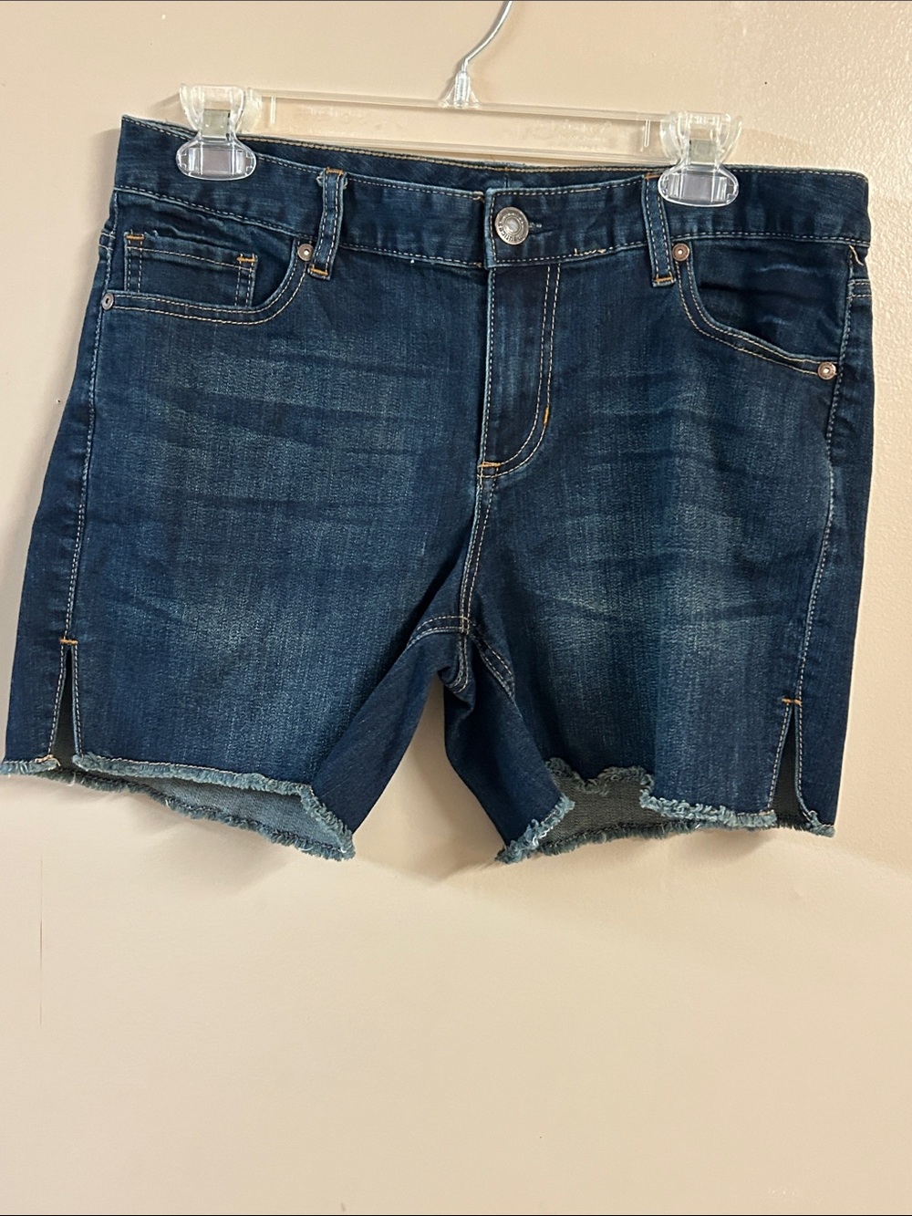 EUC Women’s Maurices Size 7/8 Denim Shorts
